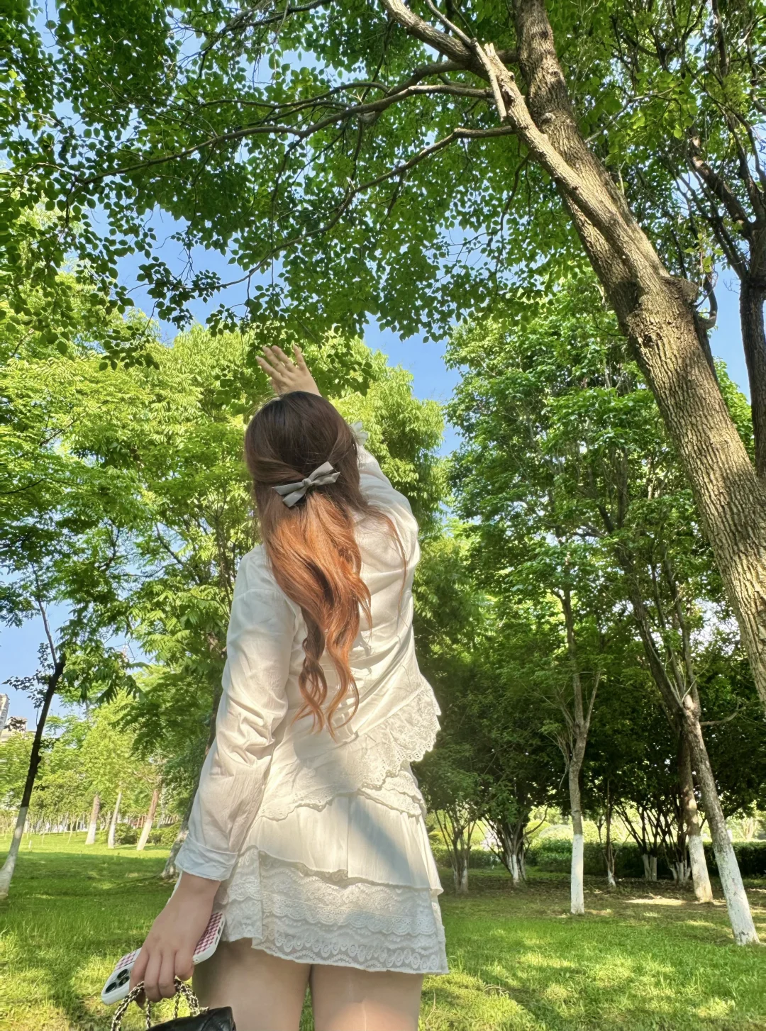绿油油的草坪怎么拍都好看💚