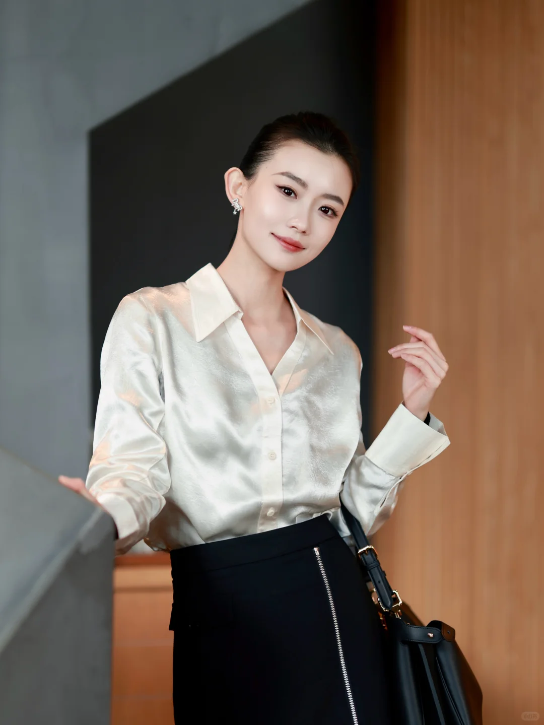 “她不仅漂亮，还穿的高级”