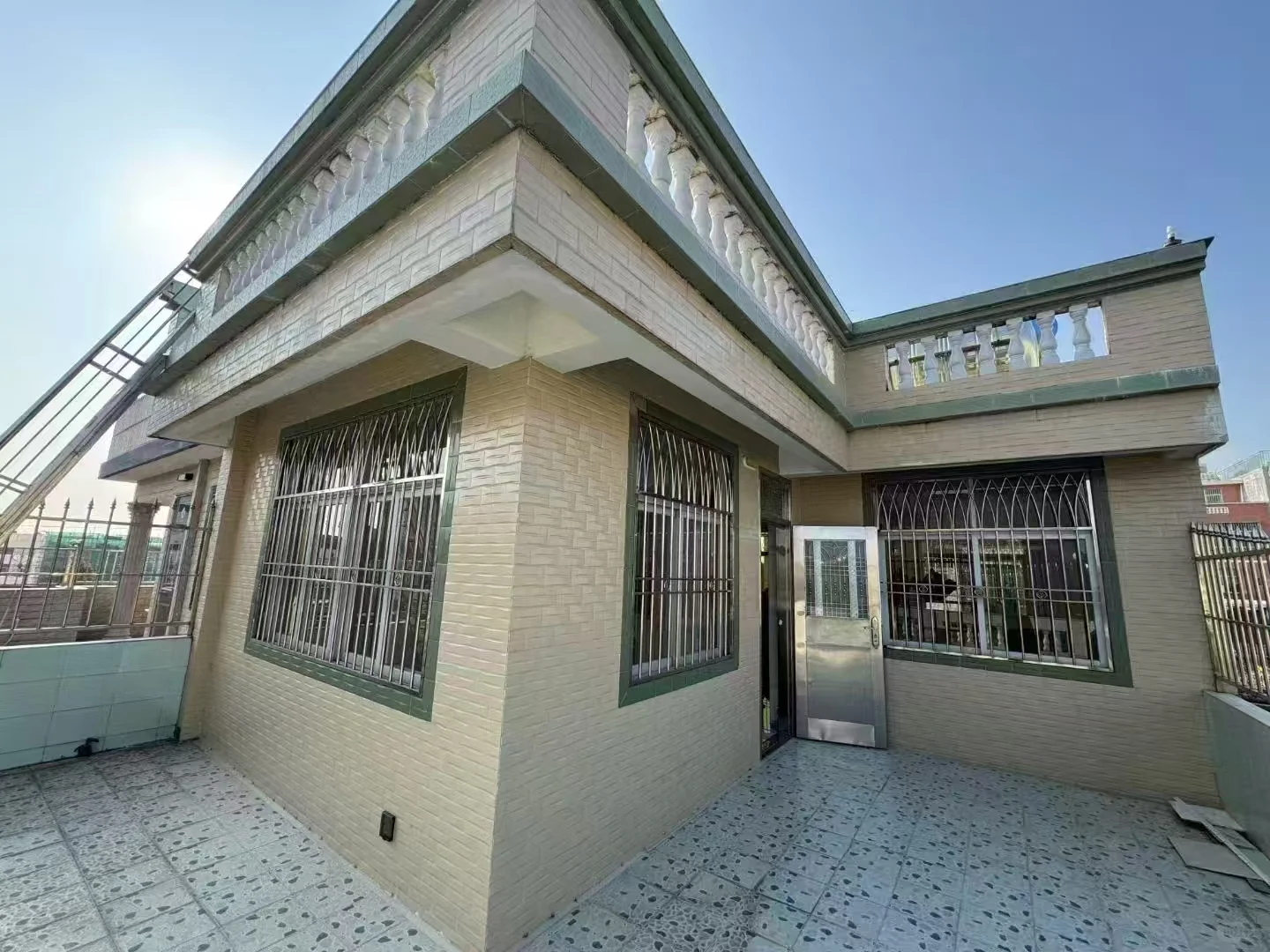 饶平黄冈自建房出售，欢迎咨询，低价出！！！