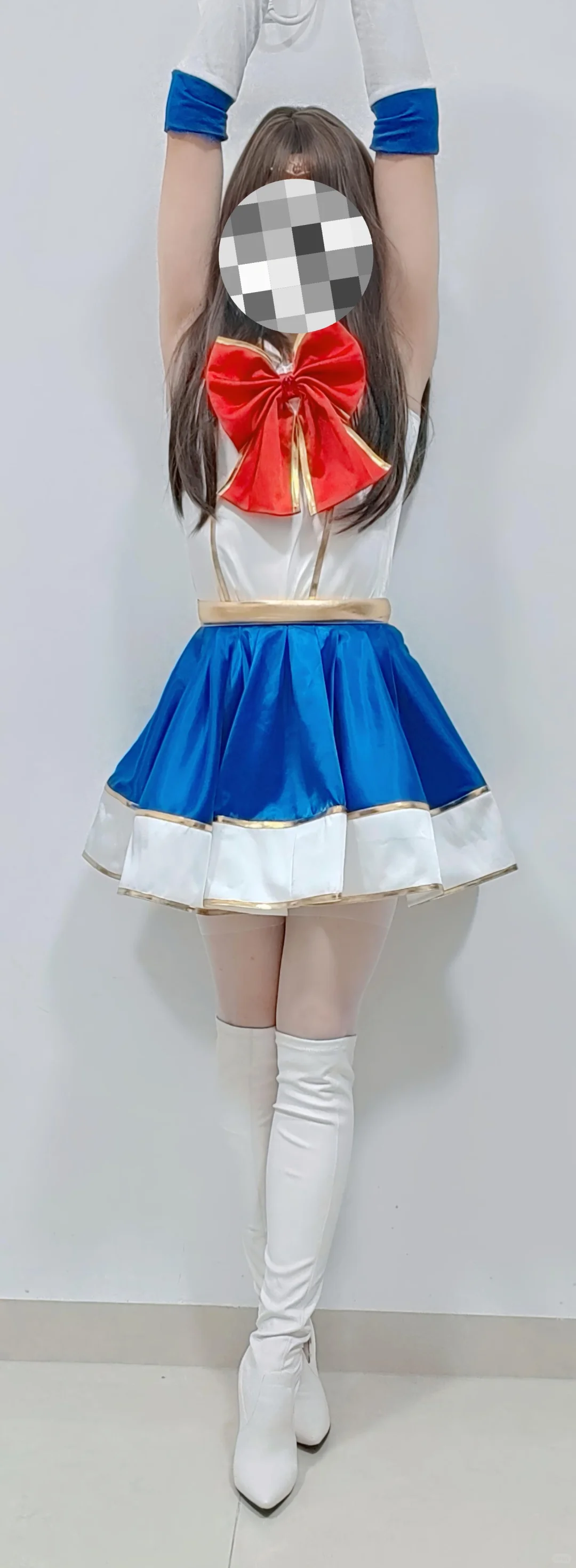 露依扮演的雅典娜真的很漂亮和有气质