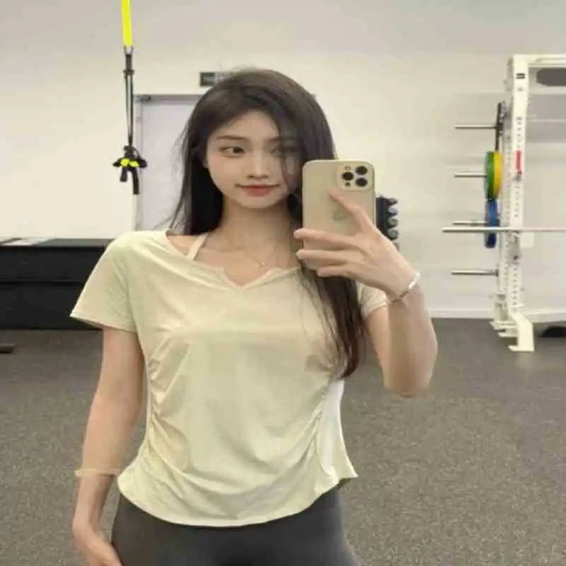 夏日辣妹必备！小众设计感短袖T恤