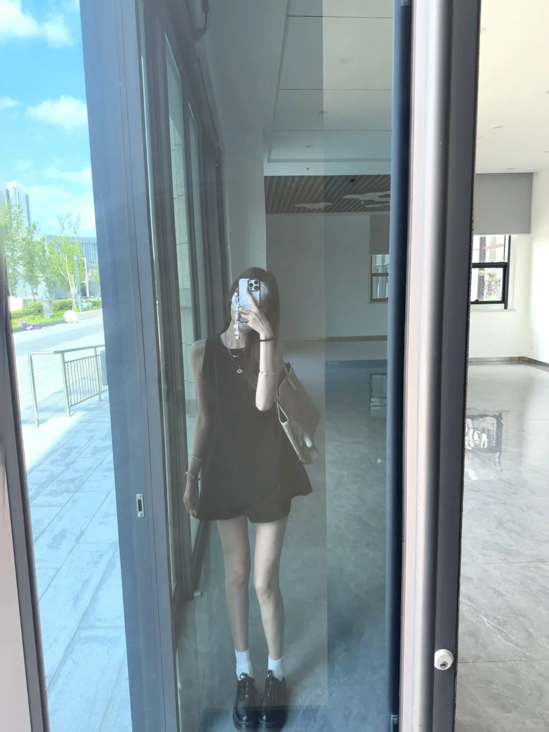 明天上班穿什么