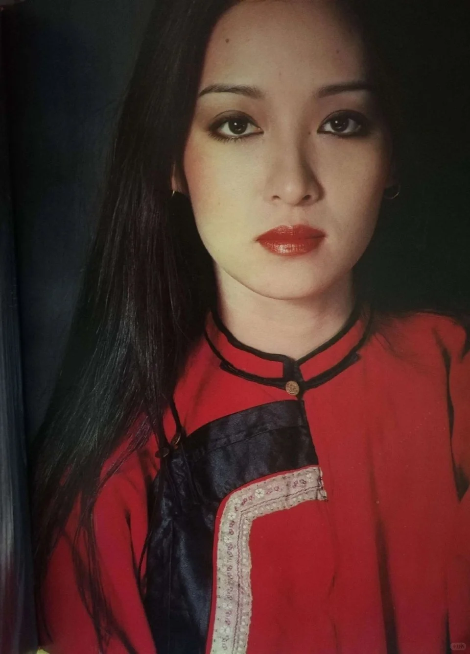 眉目如画是亚洲女孩的捷径