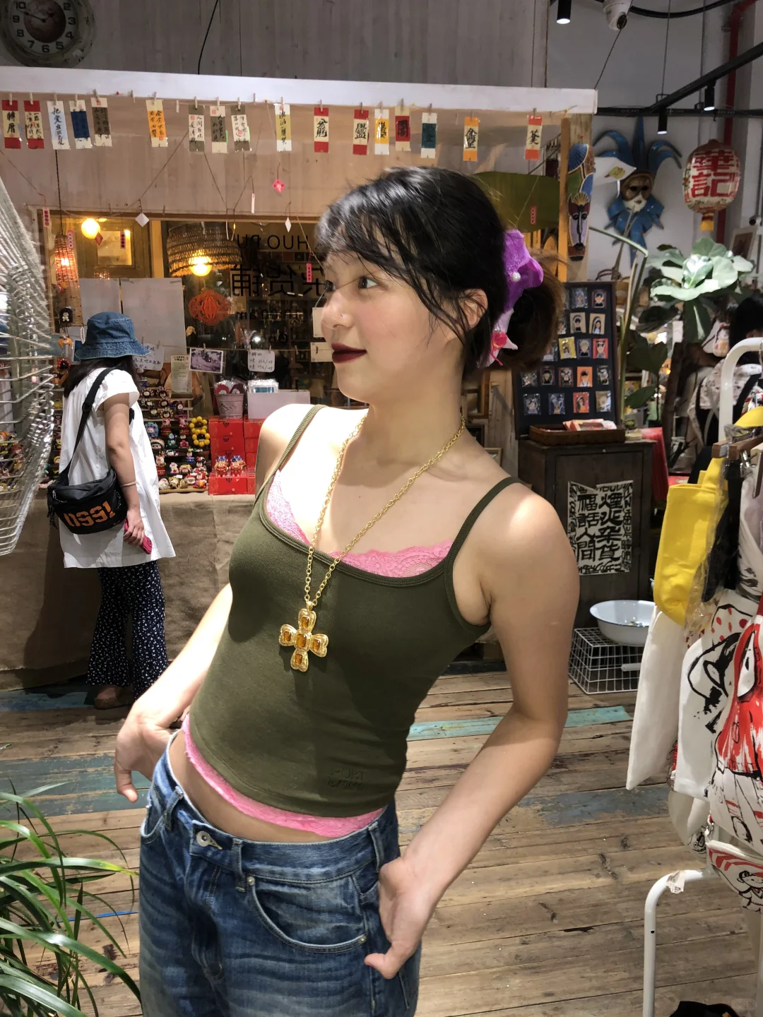有天你点开群聊 发现老公小家碧玉含苞待放