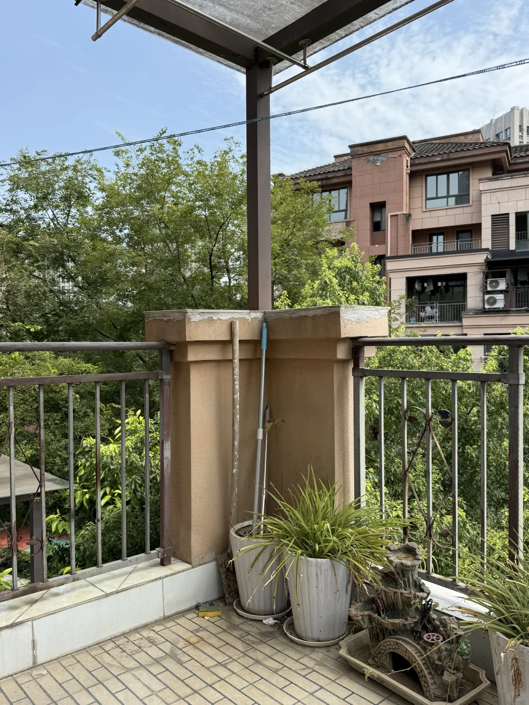大学城🏡：847天，顶跃露台洋房，这次165万！