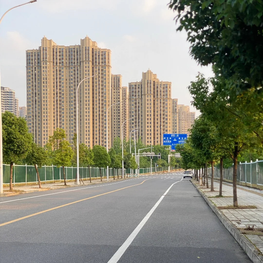 全国有数以万计的新古典风格住宅小区吧