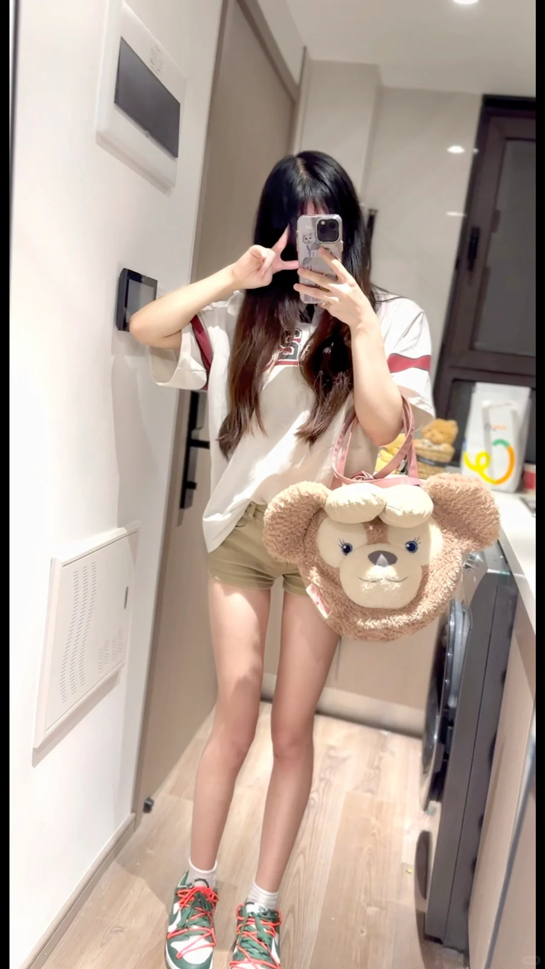 分享超级轻松的韩妹学生党穿搭