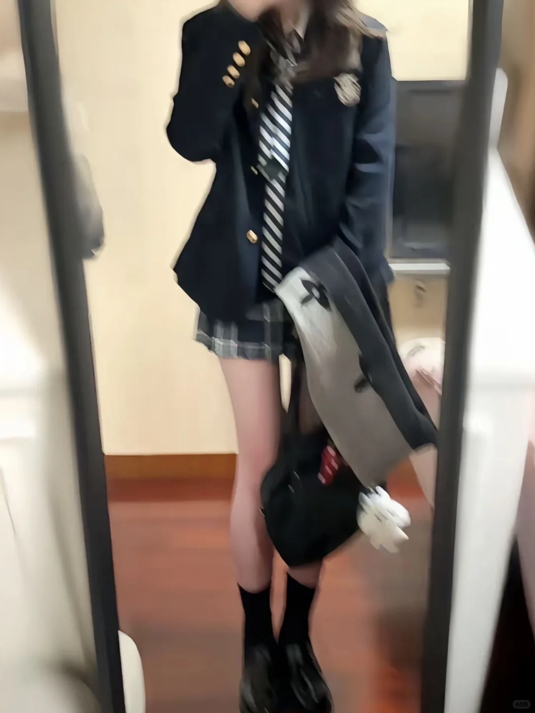 讨厌对我忽冷忽热