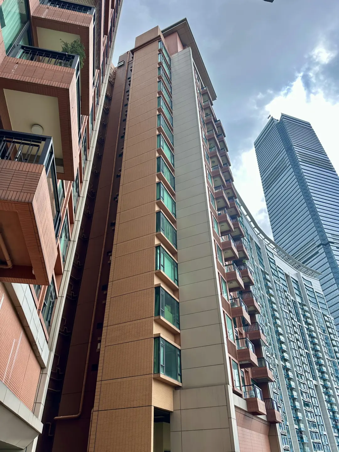 香港老牌顶奢豪宅凯旋门，一线海景看房记
