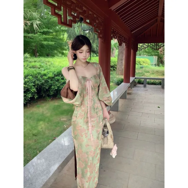 好美啊，复古旗袍裙