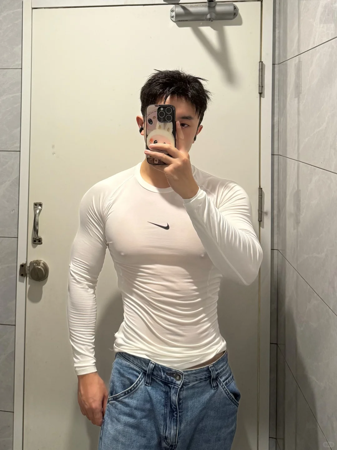 介就是男人的白丝嘛？🤔😬