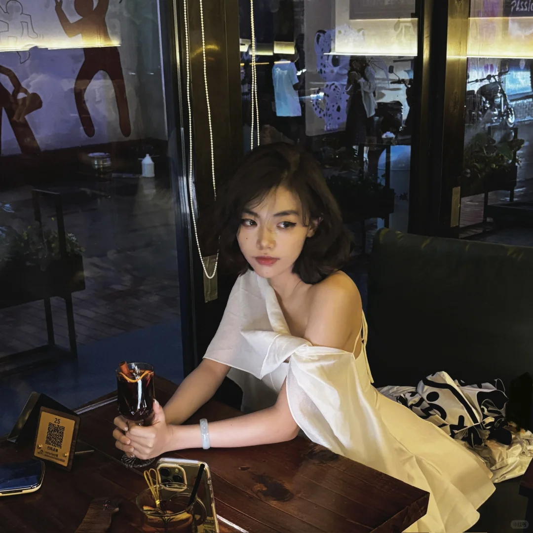 嗯？怎么不叫姐姐了