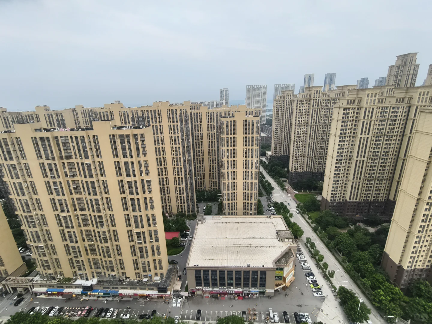 好消息：终于找到合适小区 坏消息:无房源