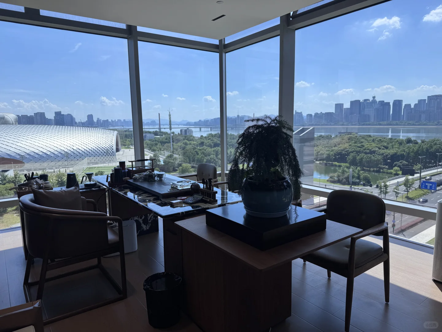 在杭州180度全景办公室，能舒服到什么地步？