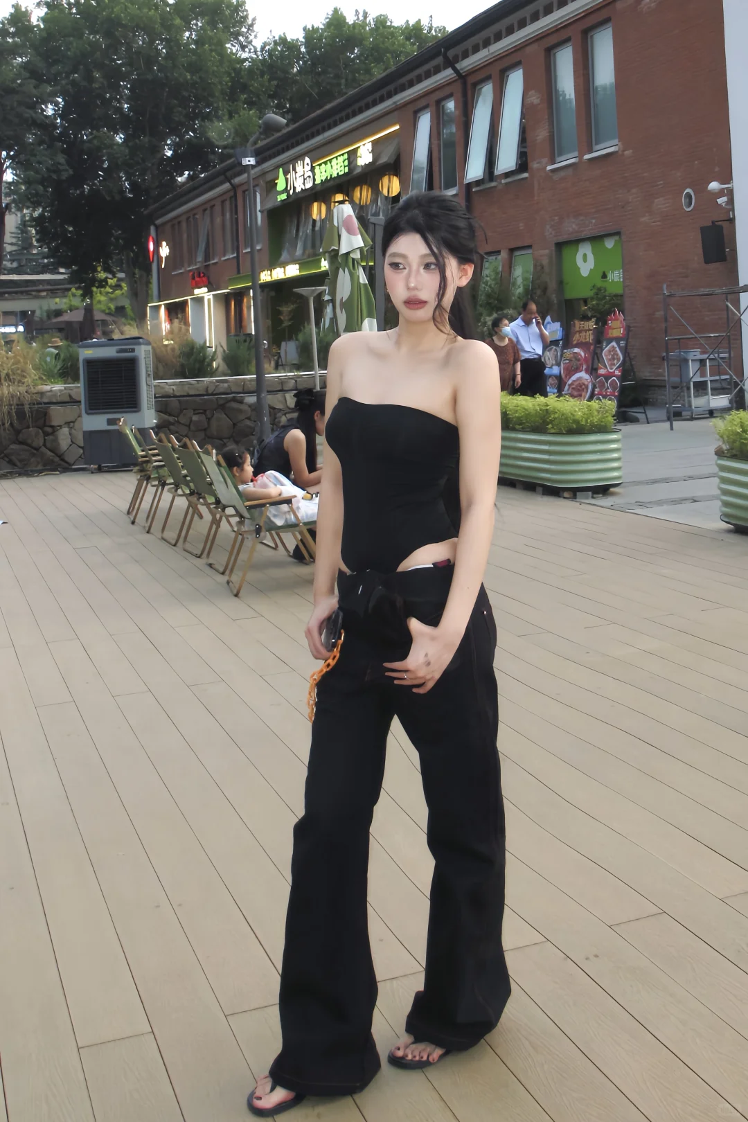 dy 只有300多浏览 靠！