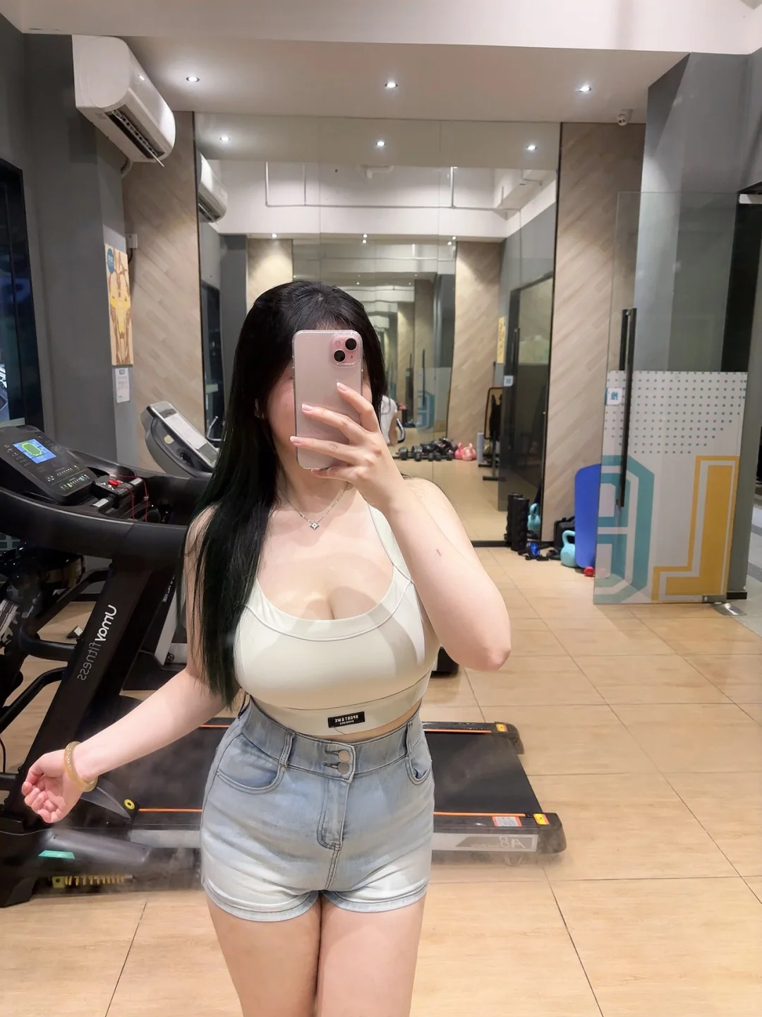 微胖辣妹健身日常穿搭💟