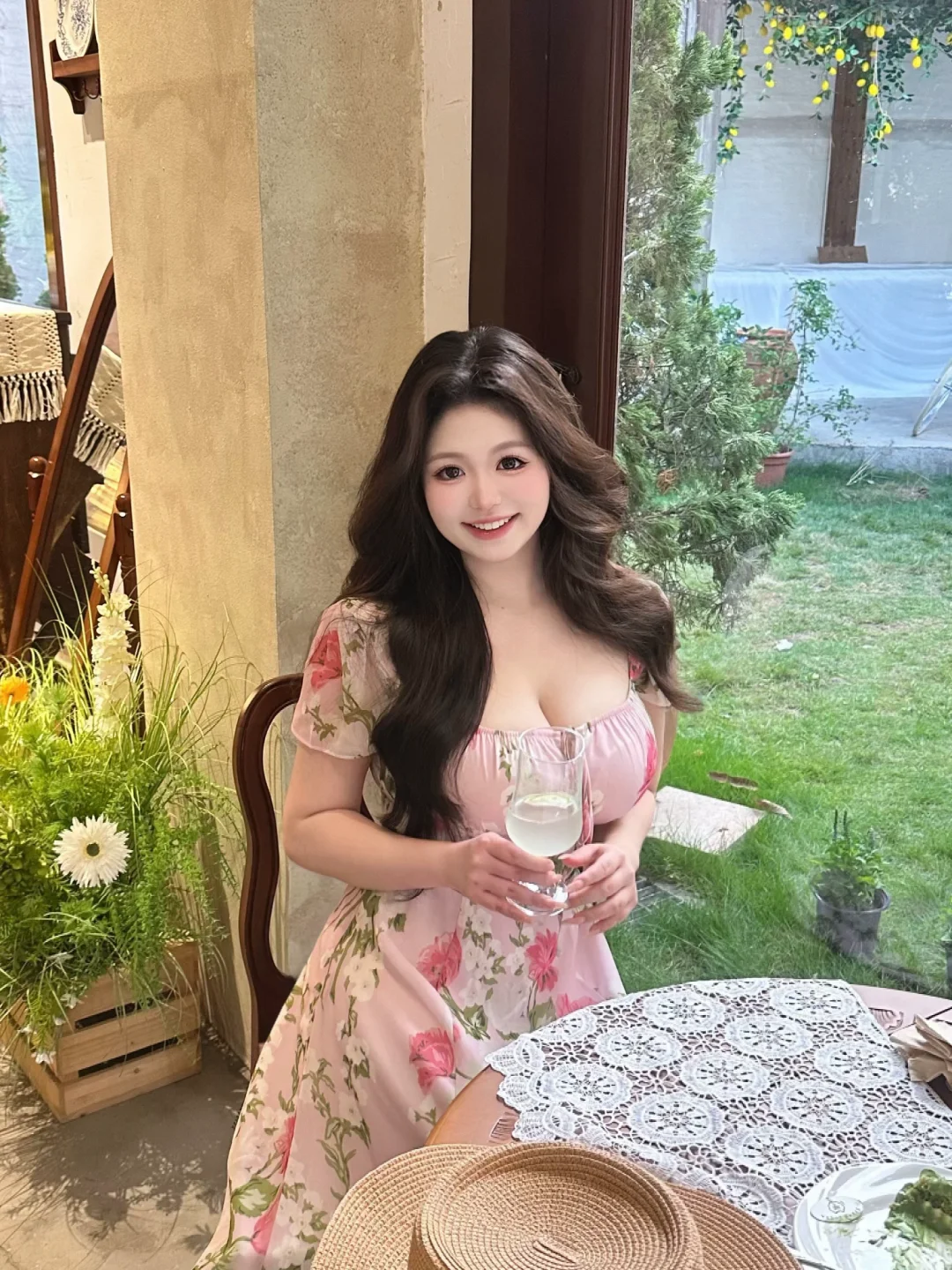 肉肉女生温柔法式连衣裙⛲️丰腴油画少女感👒