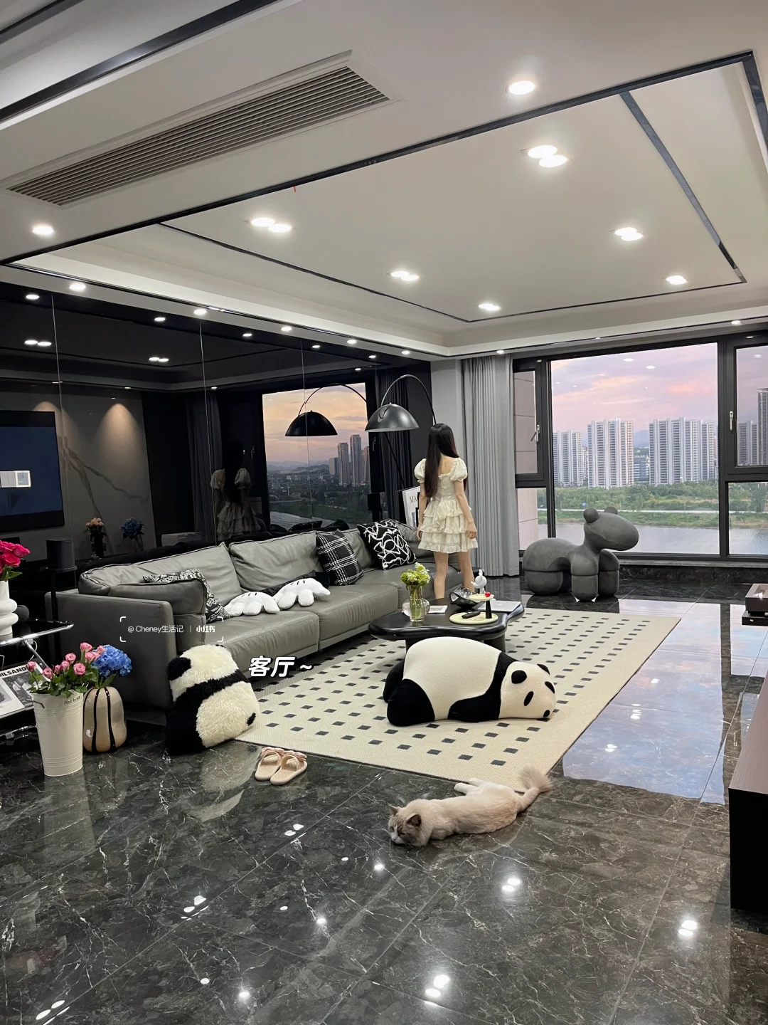 住进两个人一起努力的小家，真好🏠