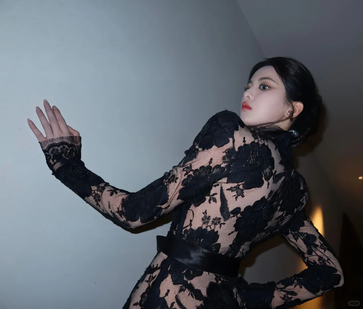 杨超越真的从头美到脚，不愧是御姐之躯😍