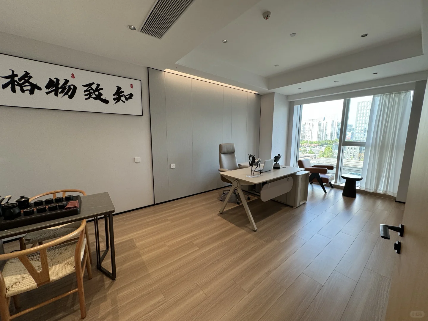 金融城｜写字楼租售｜物业费8元｜24小时空调｜