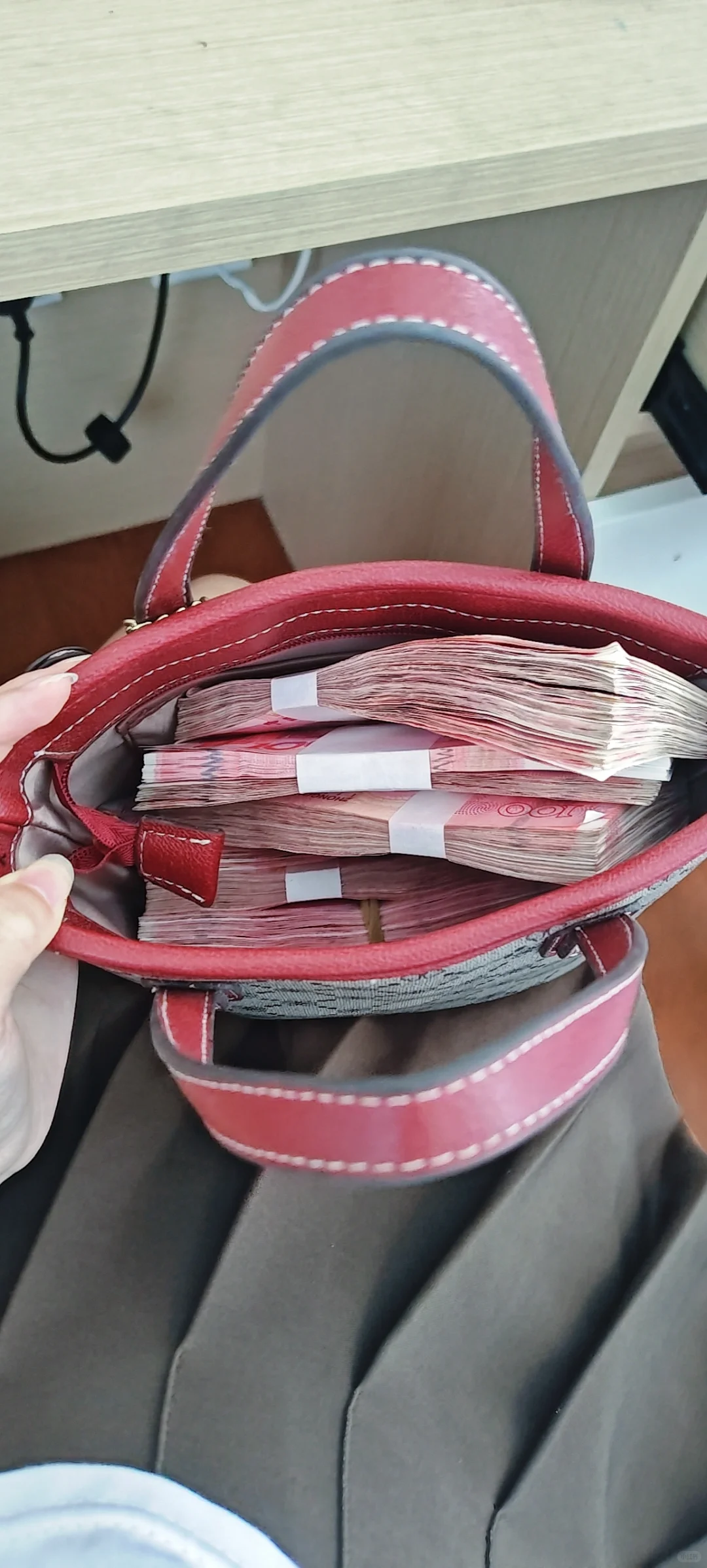 房贷真的前面还的都是利息