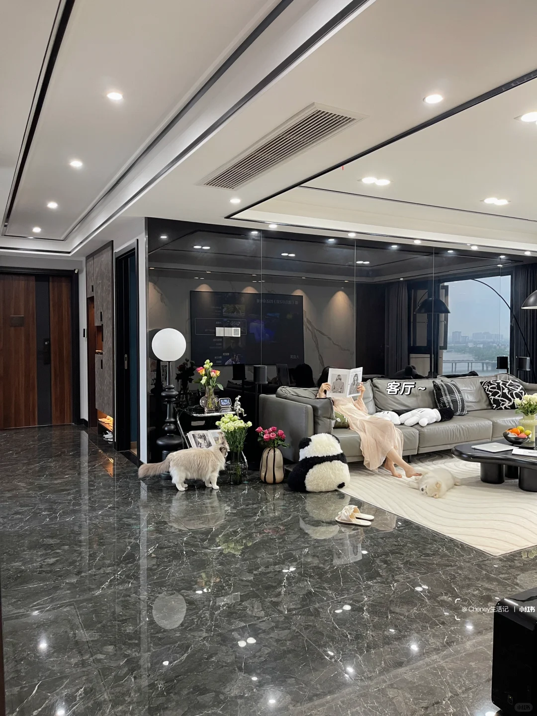 住进两个人一起努力的小家，真好🏠