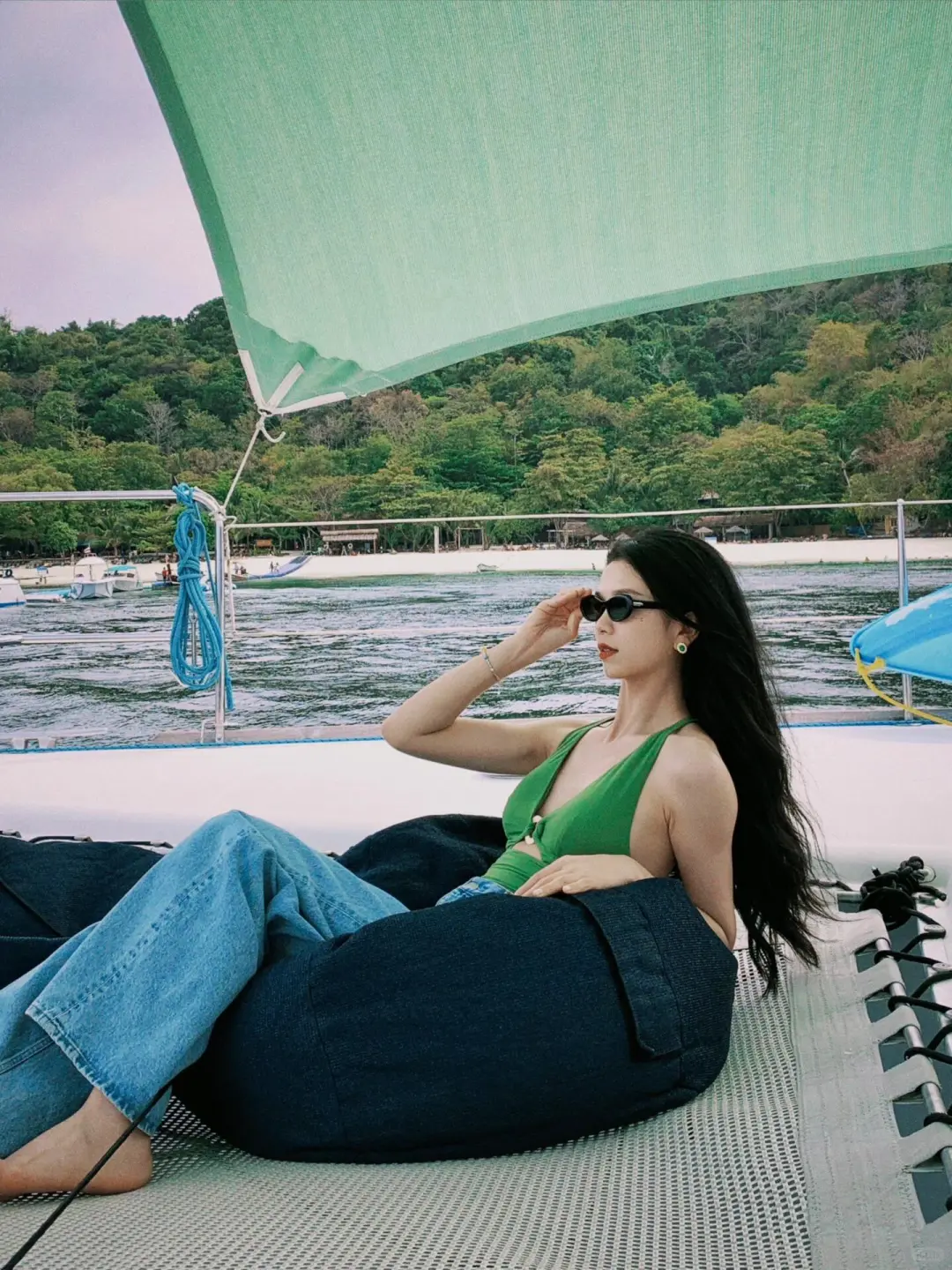海上逐风🌊｜这件绿泳衣美出新高度