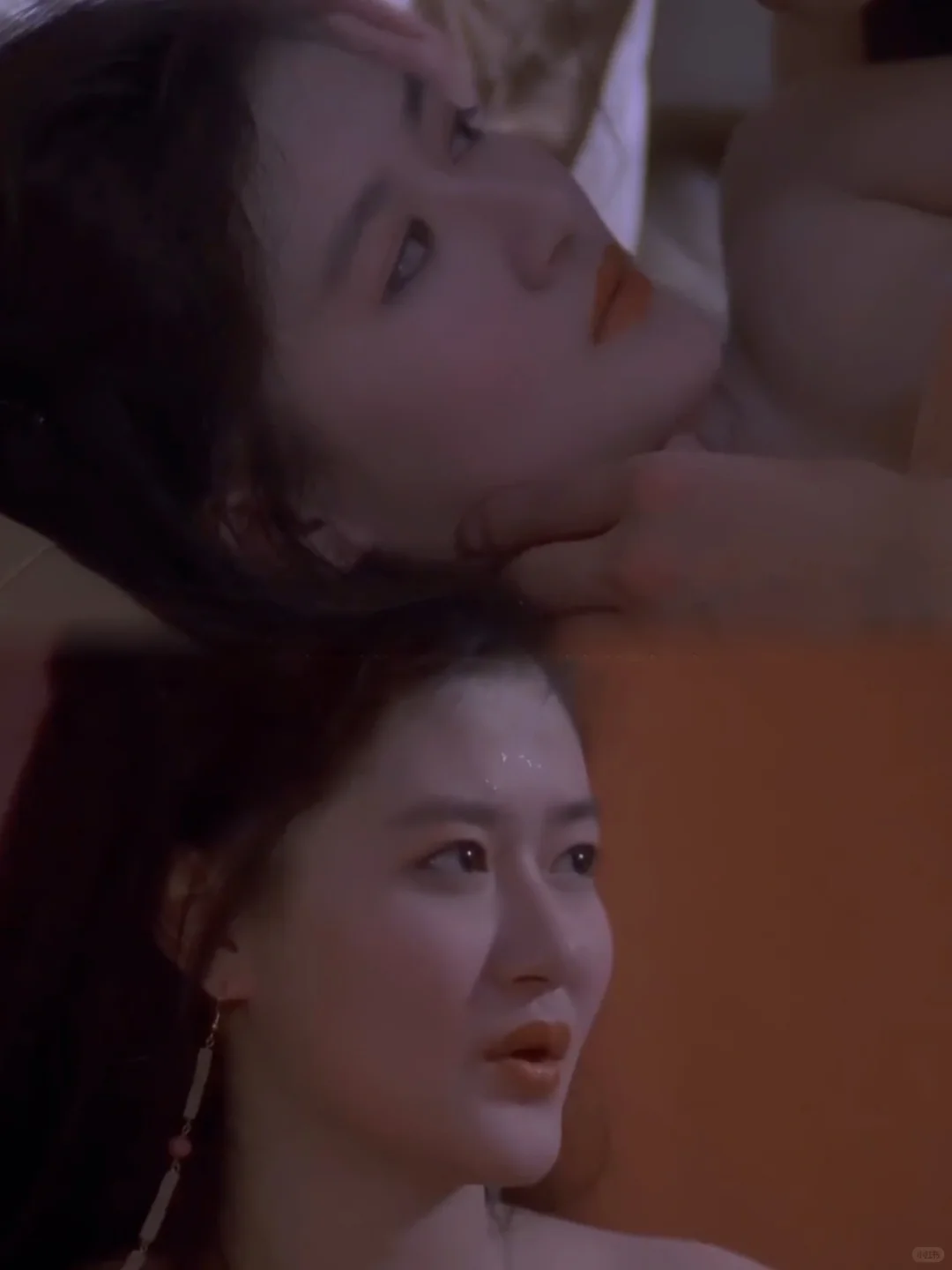 满屏都是藏不住的哀伤，见犹怜
