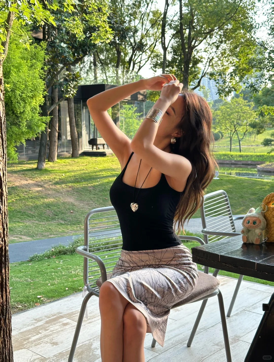 存一些ins风格拍照姿势📸