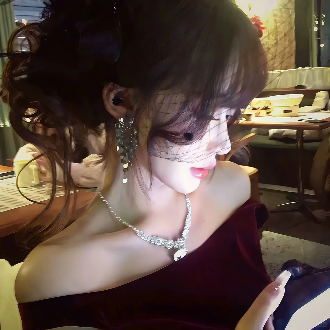 𝑾𝒆𝑪𝒉𝒂𝒕｜把妹王女頭分享