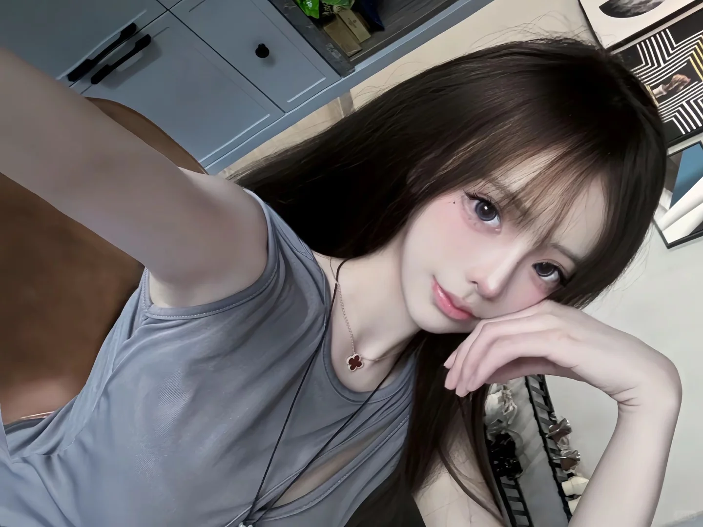 对你冷漠的人也会给我当狗