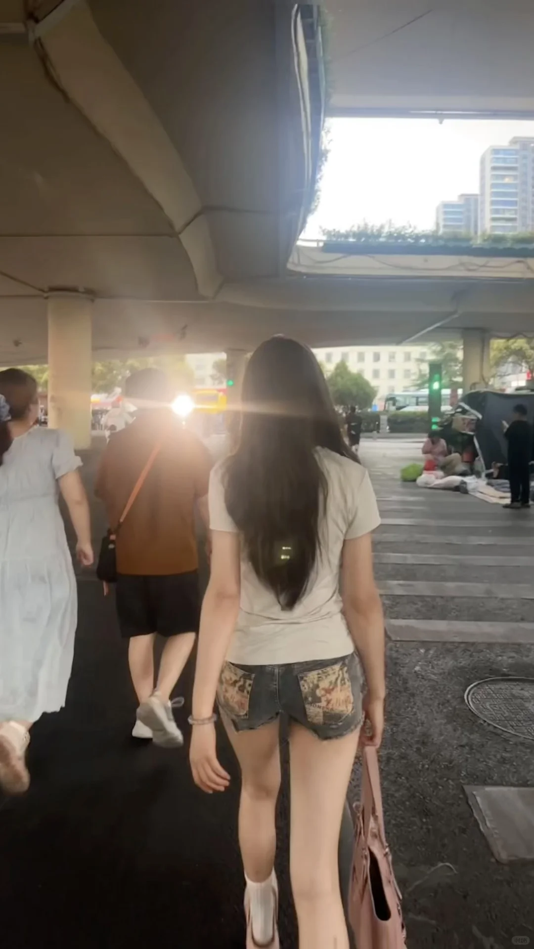 穿搭的尽头是极简！
