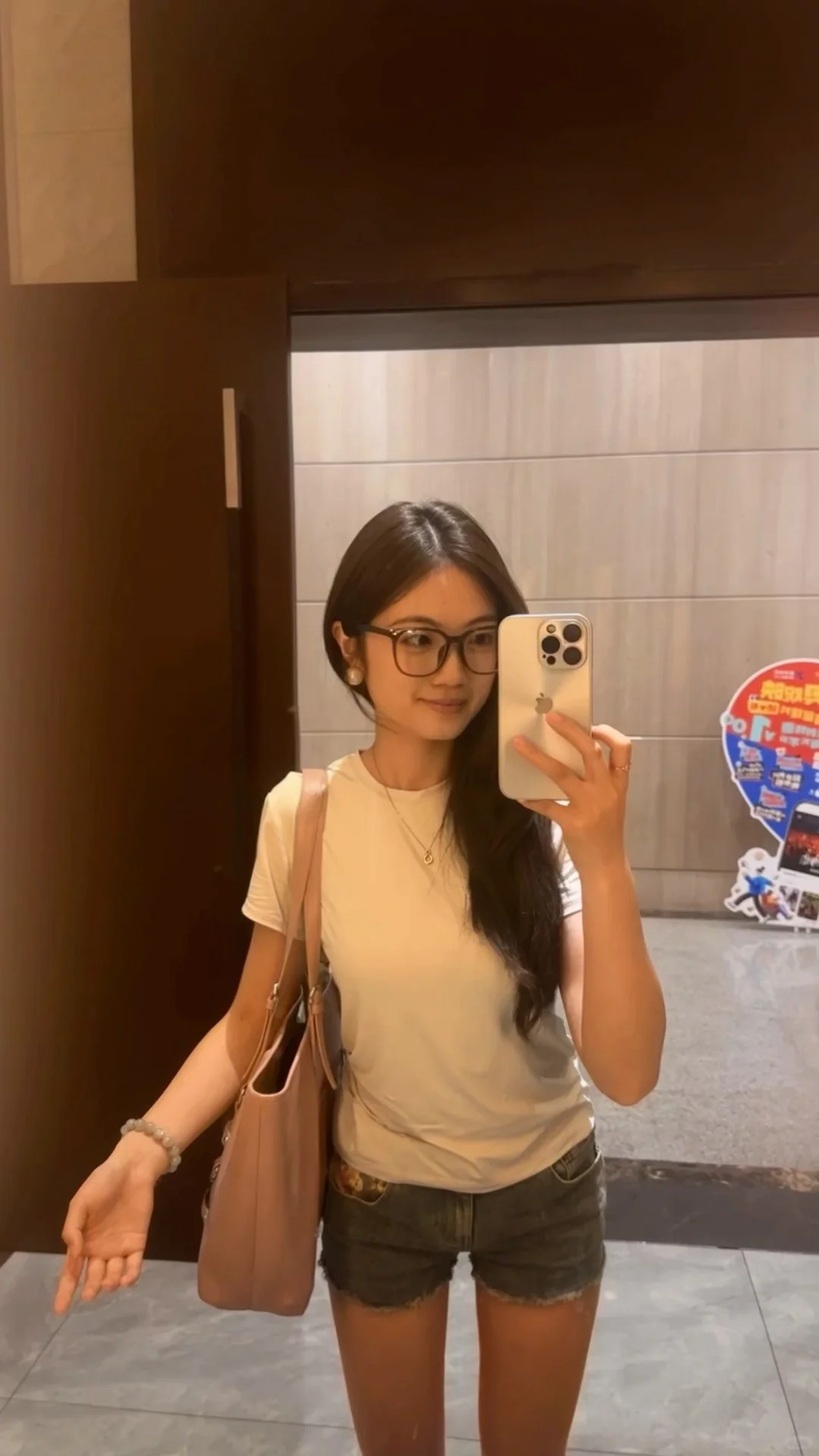 穿搭的尽头是极简！
