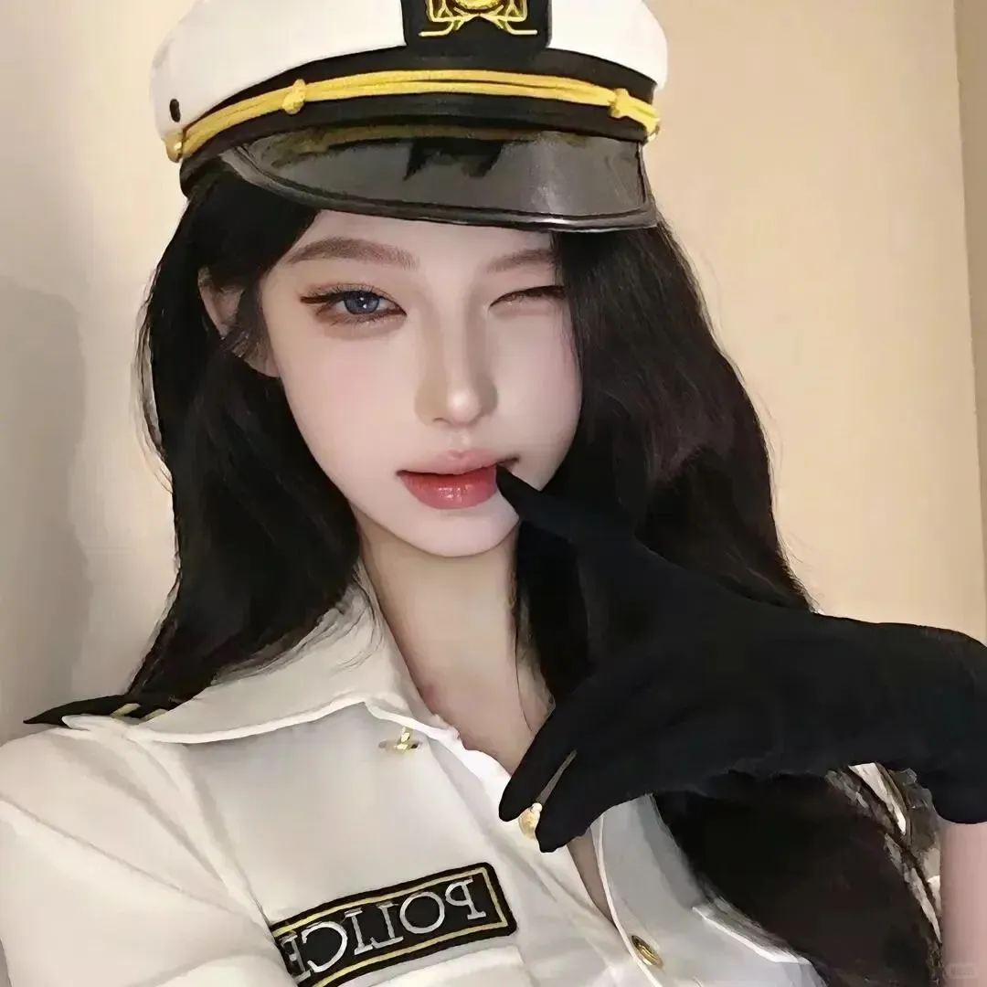 𝑾𝒆𝑪𝒉𝒂𝒕/权威女头