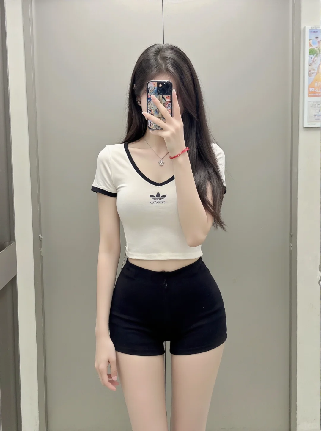 你喜欢的我都愿意穿给你看！