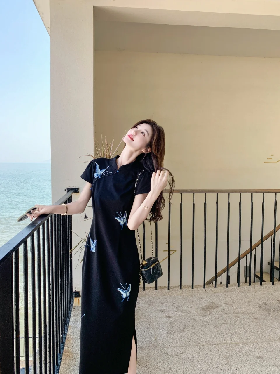 这款旗袍也太好看了吧！🖤