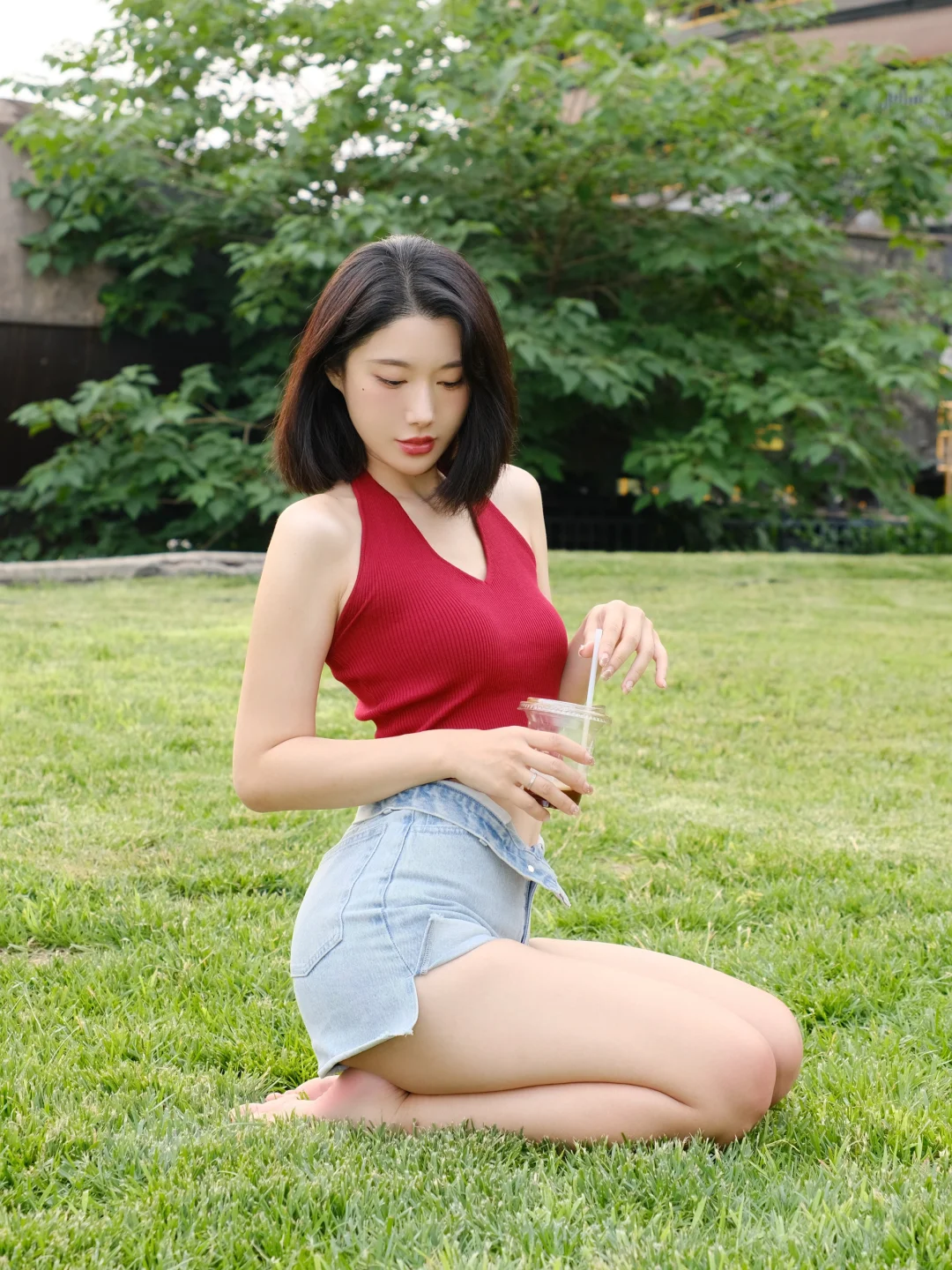 你像正在盛开的玫瑰🌹娇艳欲滴