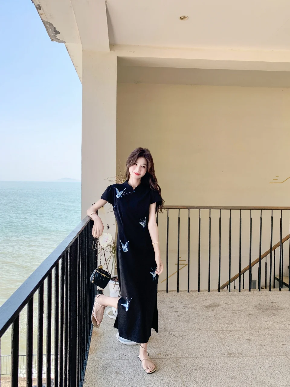 这款旗袍也太好看了吧！🖤