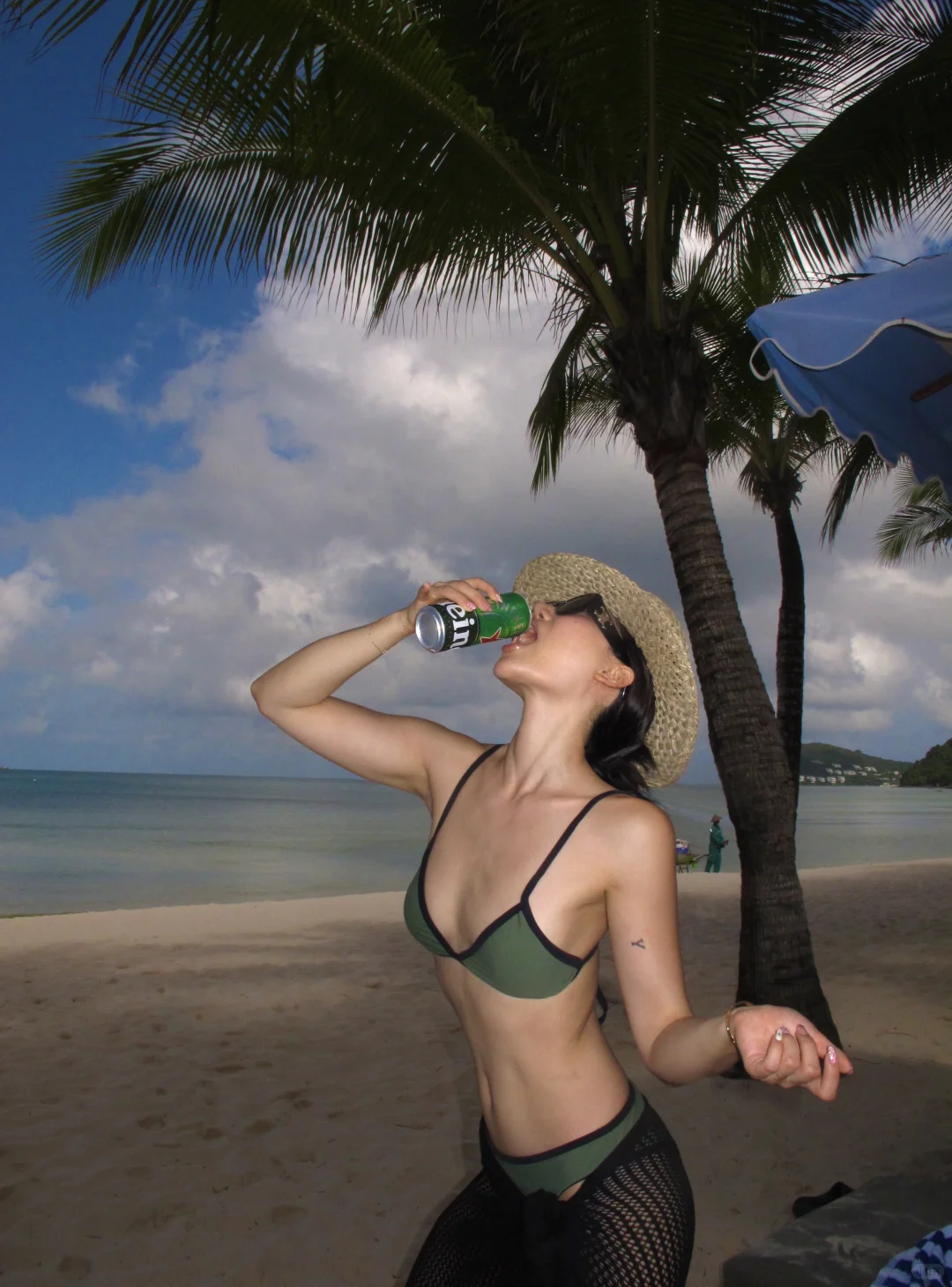 ⛱️🍸👙10/10
