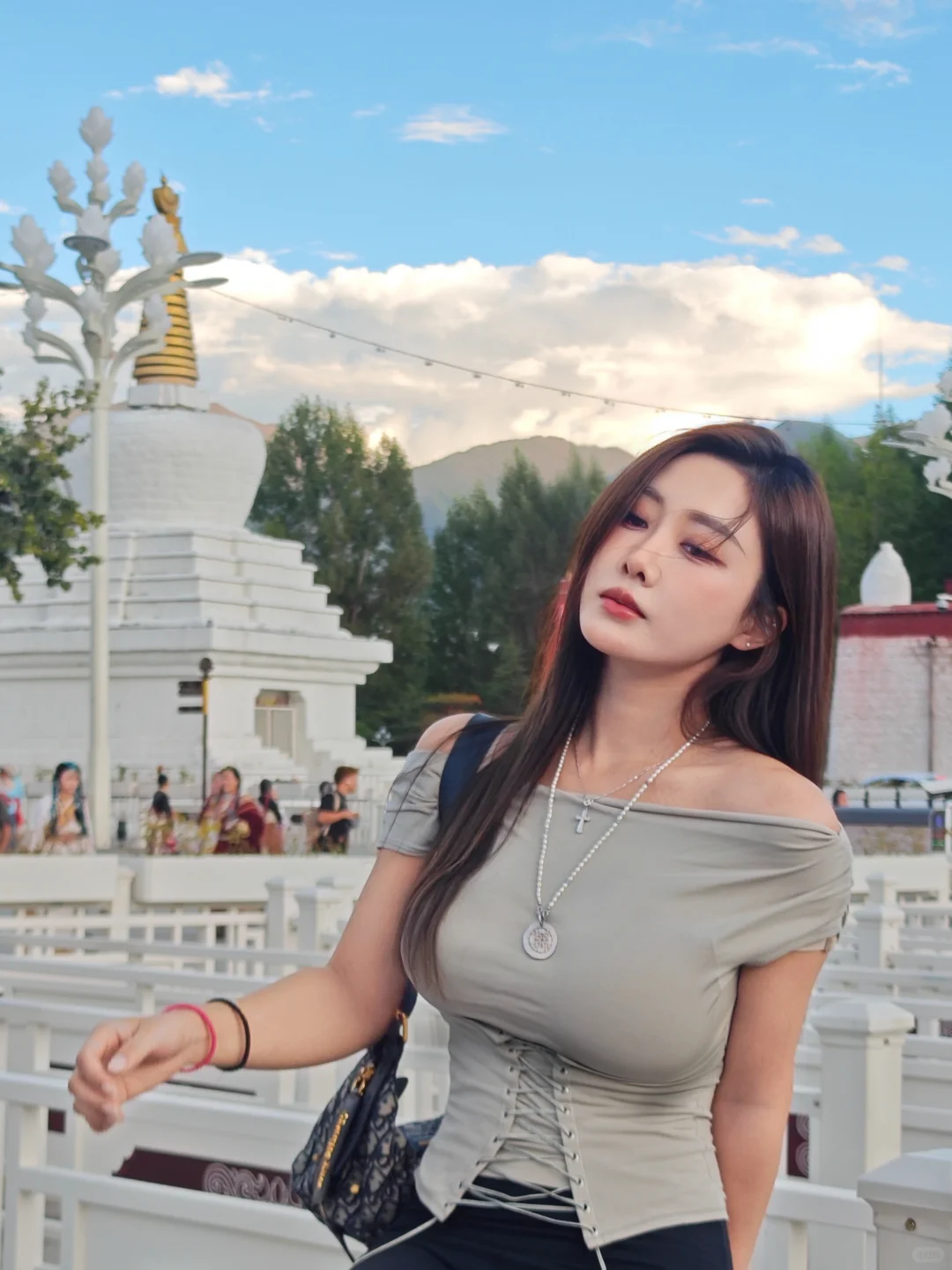 御 御 寡 欢