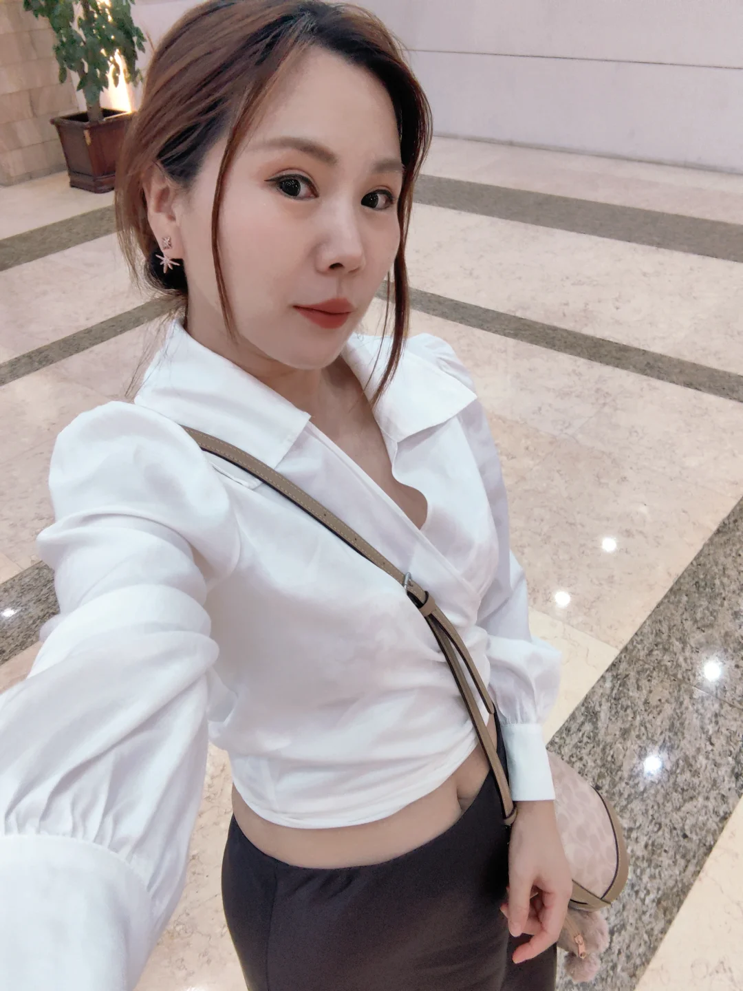 本该是朵娇艳的🌸却熬成了🐝