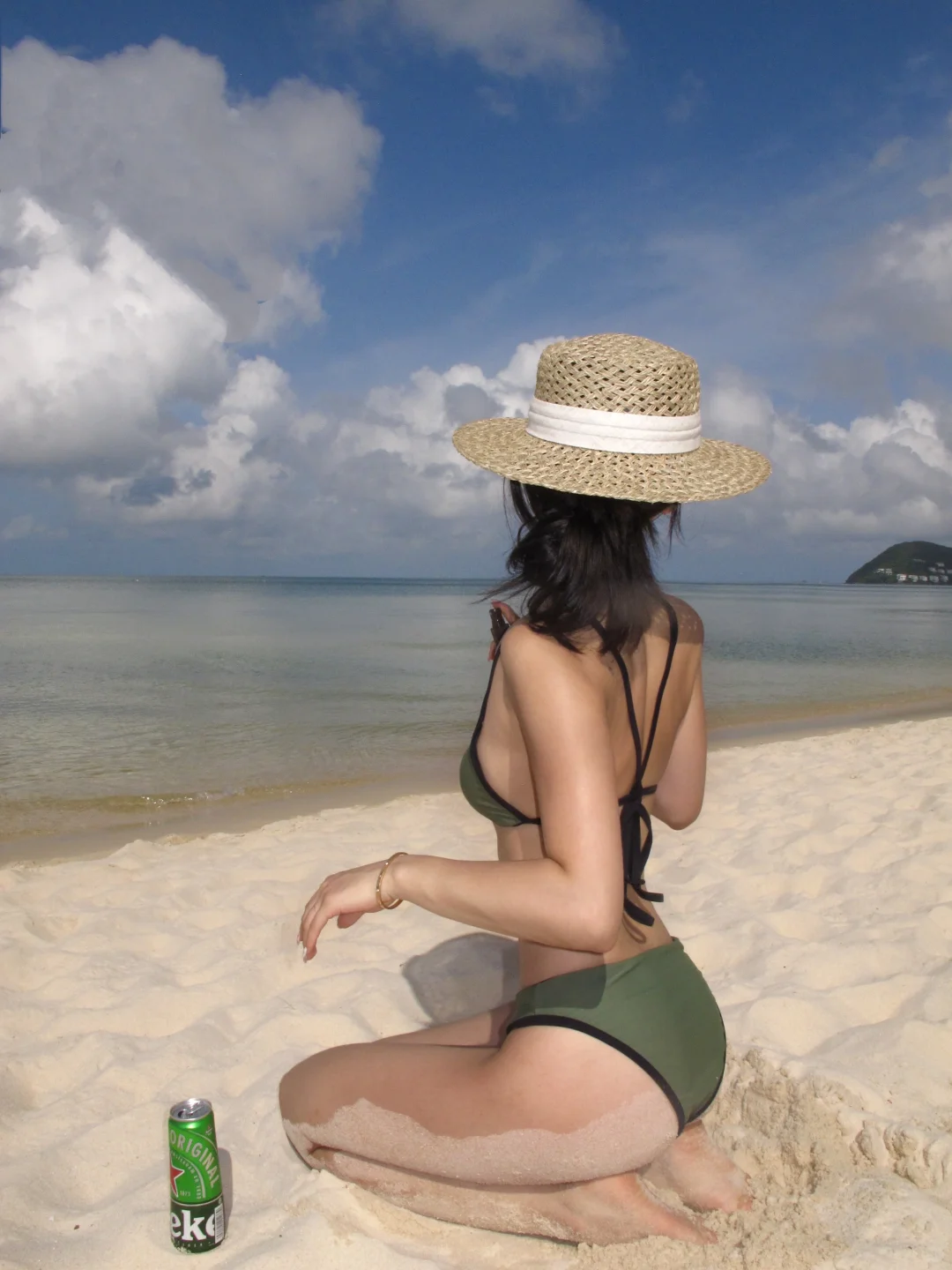 ⛱️🍸👙10/10