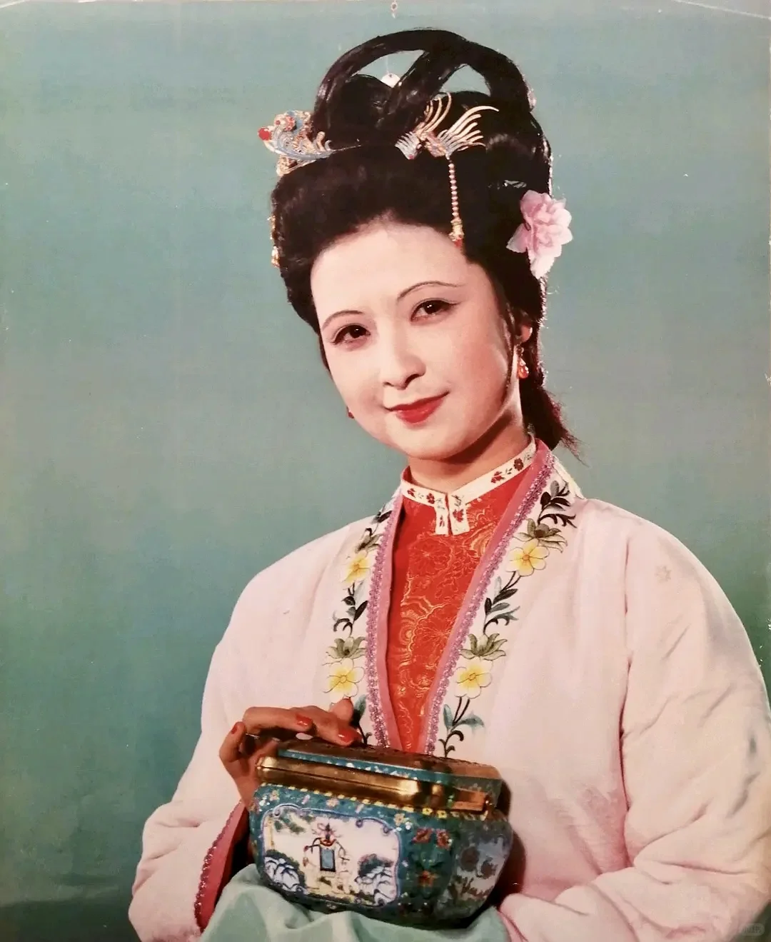 媚眼如丝尤二姐 ｜花为肚肠雪作肌肤
