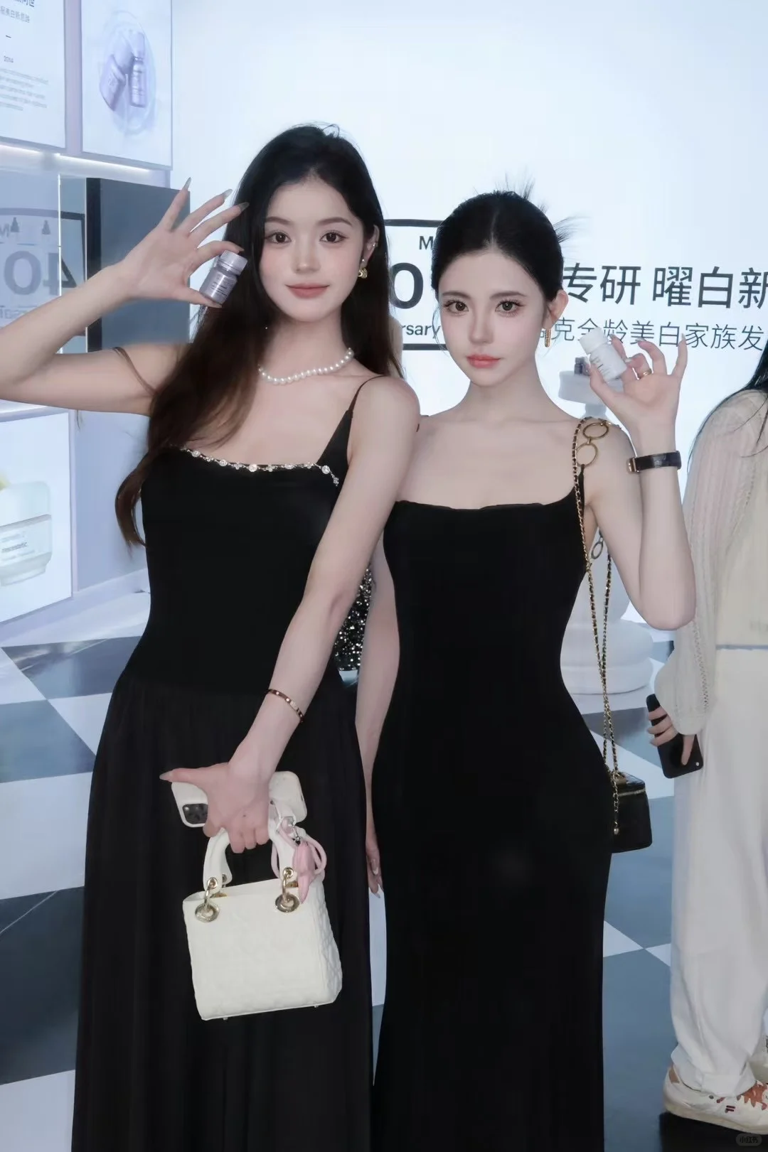 多见美女～