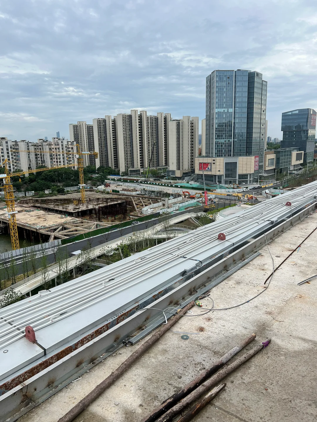 停滞的新玄武｜南京最大宝龙城下半年复工？