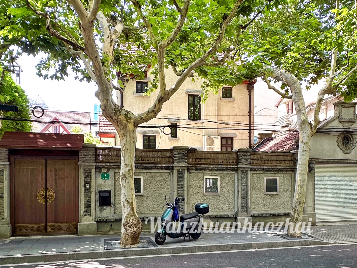 安福路丨沿街独栋老洋房，花园200㎡带车库