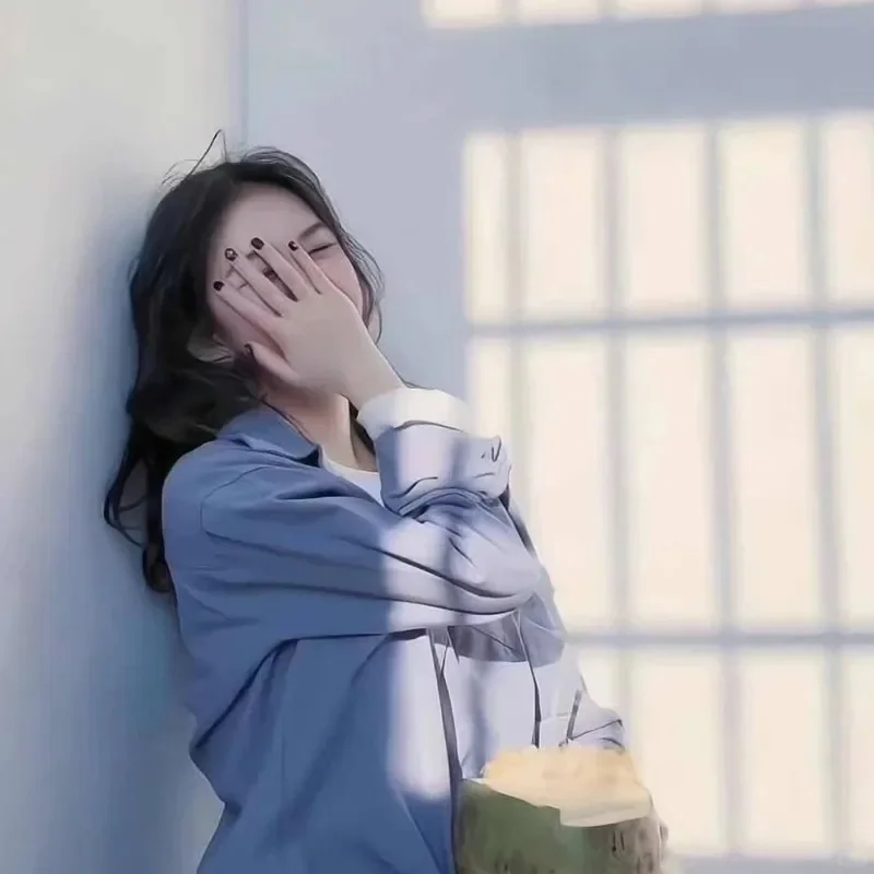 超火🔥的女生头像