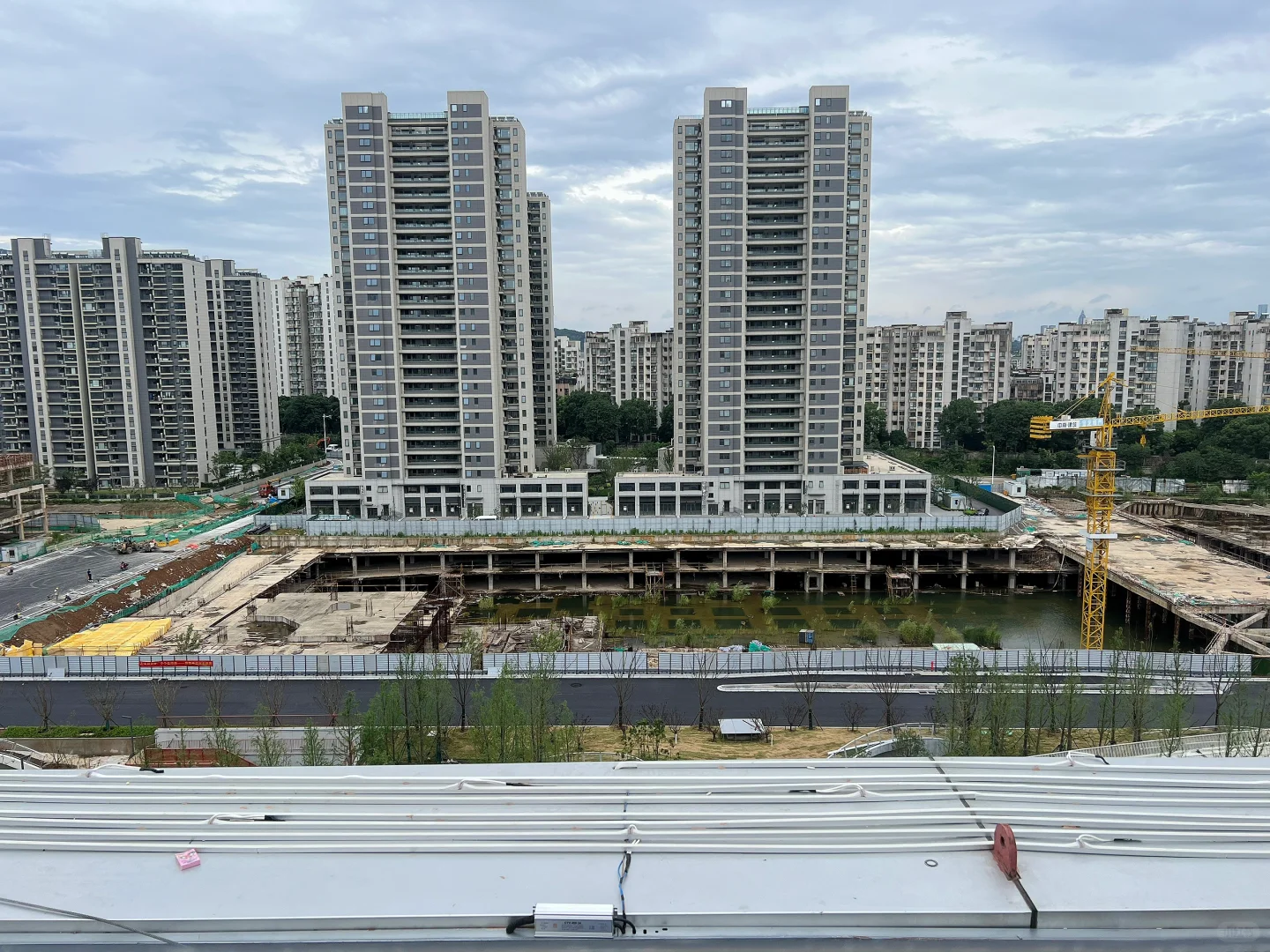 停滞的新玄武｜南京最大宝龙城下半年复工？