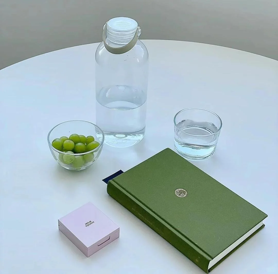 𝙒𝙚𝘾𝙝𝙖𝙩 / 女头➕背景图🍒