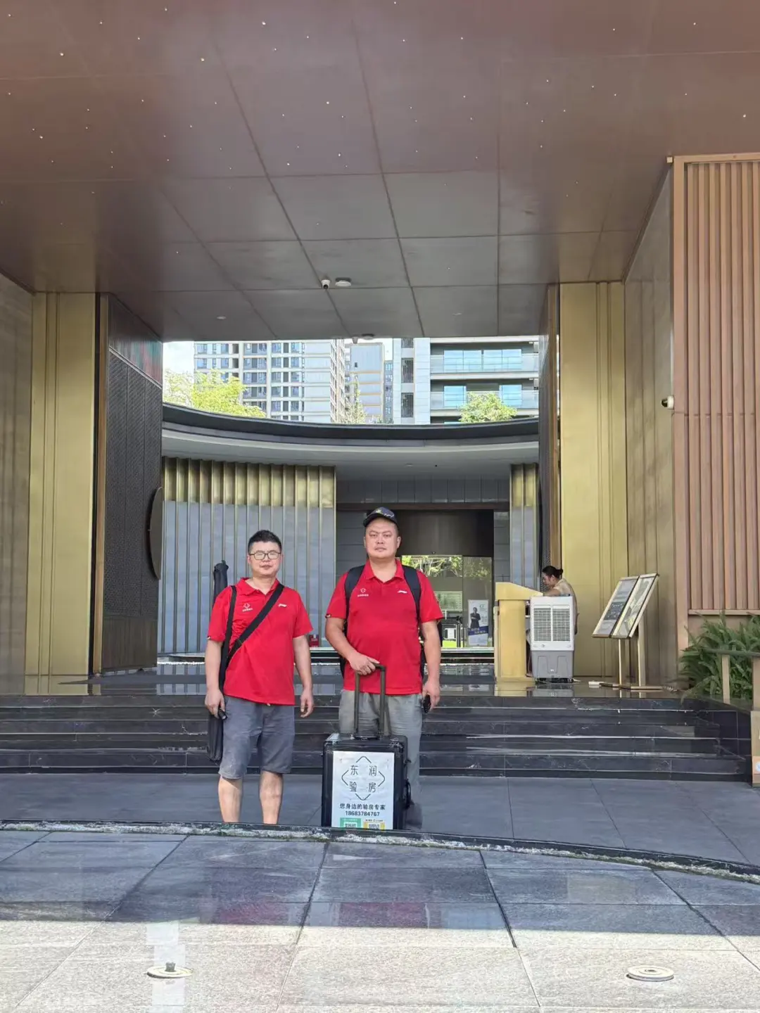 🏠验房大揭秘：别让低价毁了你的新房梦！